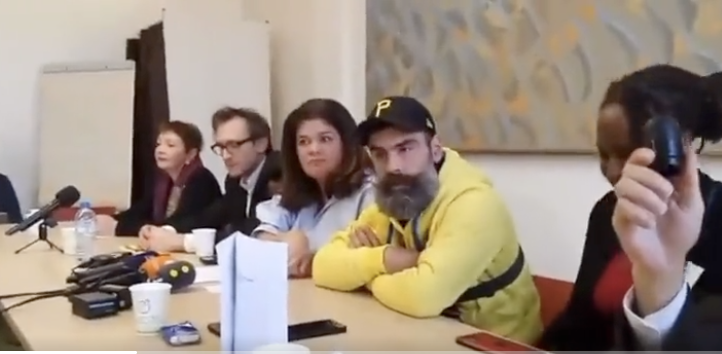 tcabarrus's tweet photo. Les #medias et #LFI "célèbrent" les 4 ans des #GiletsJaunes:
Coucou les revoilà sur les plateaux des #telestoutinfo, #JeromeRodrigues, #MaximeNicolle et #EricDrouet... 🤡 https://t.co/MXTB9X0No0