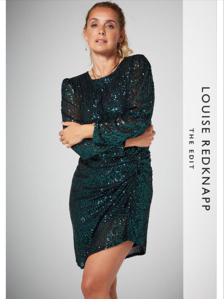 ButPlease76's tweet photo. You want some stunners for a Saturday ? ... Here ya go gotta love @LouiseRedknapp plus your link for her @peacocks #partyedit
https://t.co/qCghnEQBCS https://t.co/xrFg4iXVcz
