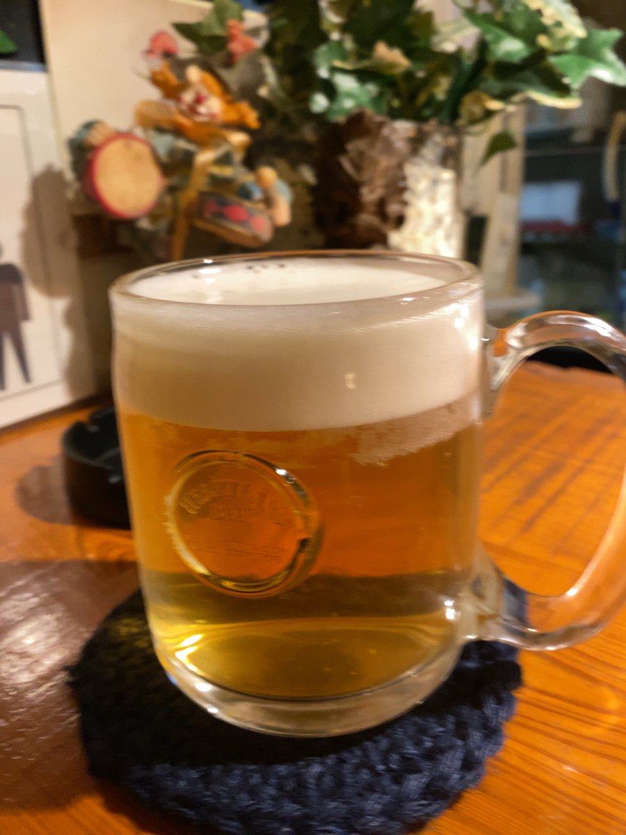 byulip's tweet photo. 野毛小路に登場。
#tacobe https://t.co/lFzb2kxfrb