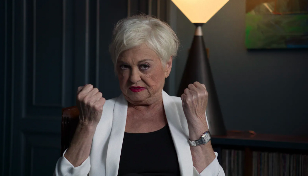 #Wanna racconta emblematicamente il potere di quella fitta rete di emittenti locali che, da metà anni 80 ai primi  2000, ha costruito un saldo legame di fiducia tra la #televisione e i suoi spettatori.

<a href="/SigOrso/">Sandro Giorello</a>  su “Wanna” di Alessandro Garramone > bit.ly/3Vc73Wg