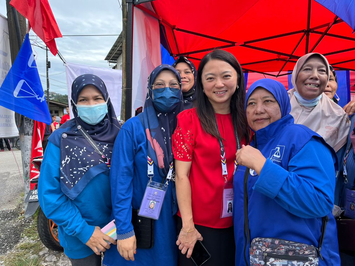 hannahyeoh's tweet photo. Can photos speak a thousand words? 
#KampungSungaiPenchala #Segambut https://t.co/Y7Q0KutK0c