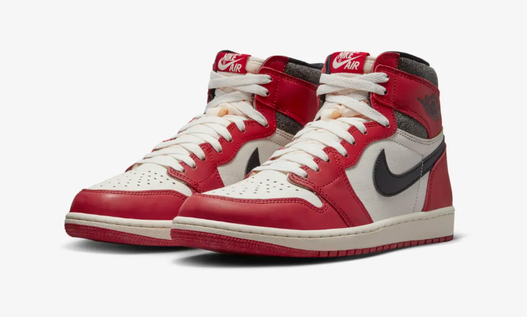 shoeengine's tweet photo. 𝗪𝗛𝗘𝗥𝗘 𝗧𝗢 𝗕𝗨𝗬:
Air Jordan 1 "Lost &amp; Found"

https://t.co/qwqUJ1LLuG     #ad https://t.co/FyTZsTPchb