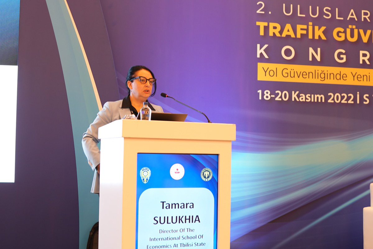 paedutr's tweet photo. Tamara SULUKHIA: 
“Pedestrians account for 36% of road crashes and fatalities. This suggests that urban planning practices, safe driving practices and other aspects have to be more carefully tailored to pedestrians.”

#IIUluslararasıTrafikGüvenliğiKongresi https://t.co/OYngGN5Zch