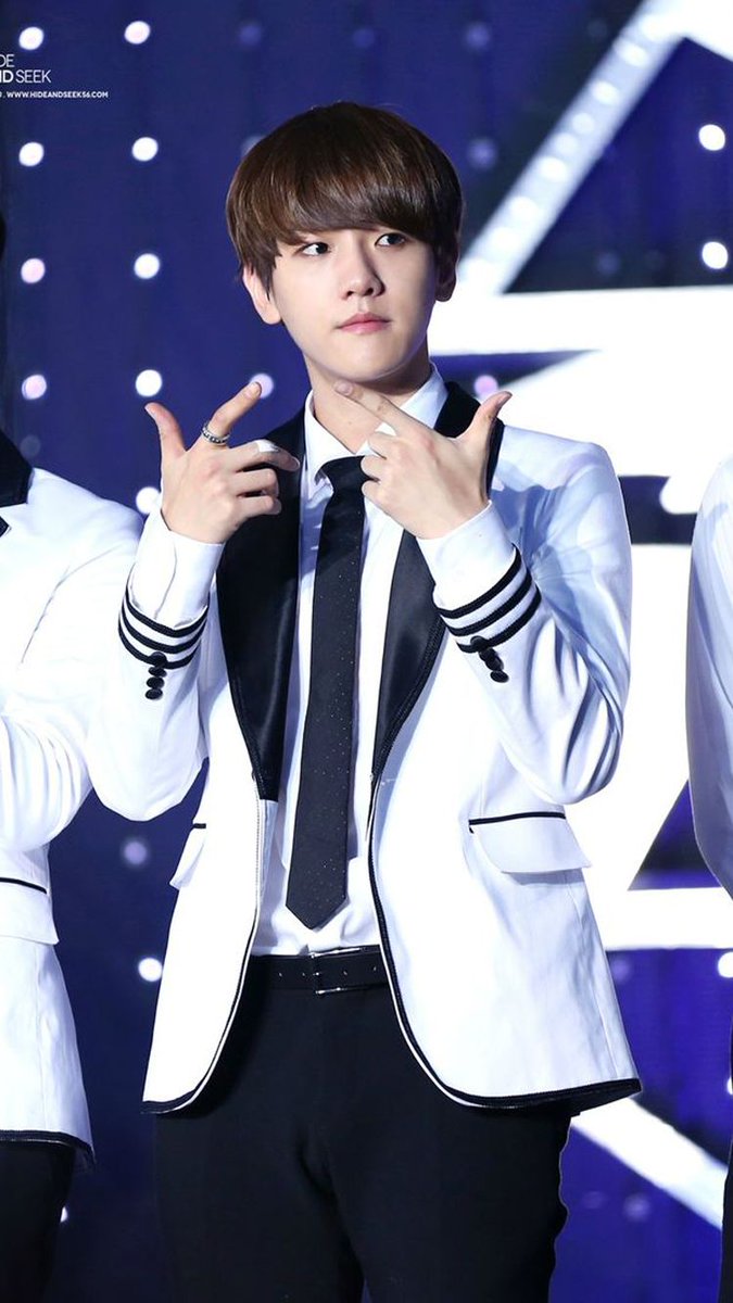 YourDailySM's tweet photo. Your daily dose of EXO. #YourDailySM #EXO #SMEntertainment #Scheduled @weareoneEXO https://t.co/aFobi8E8V8