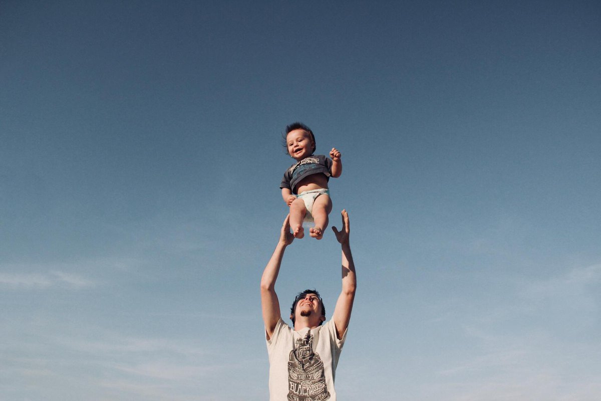RTL Today: Your Voice: Calling it a ‘daddy day’ does not help
We shouldn't look down on men who choose to work part time, argues Charlotte de Vreeze-Nauta, they're just doing their share of housework and childcare. today.rtl.lu/your-luxembour…