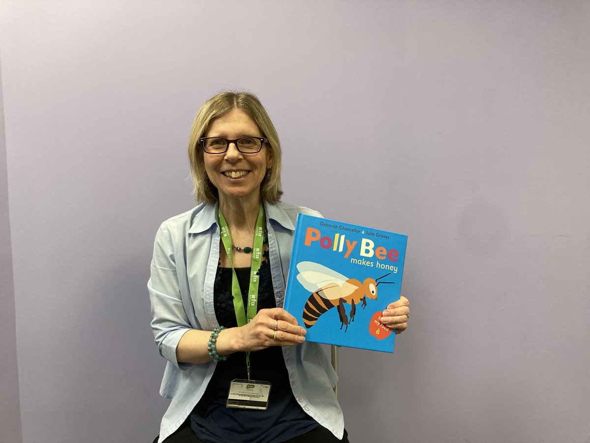 Join Jenny from the Children’s Team TODAY at 11.am here: m.facebook.com/BromleyLibrari… when she will be celebrating #NNFN2022 & reading #PollyBeeMakesHoney written by #DeborahChancellor & illustrated by @julia2groves read with the kind permission of @Scallywagpress