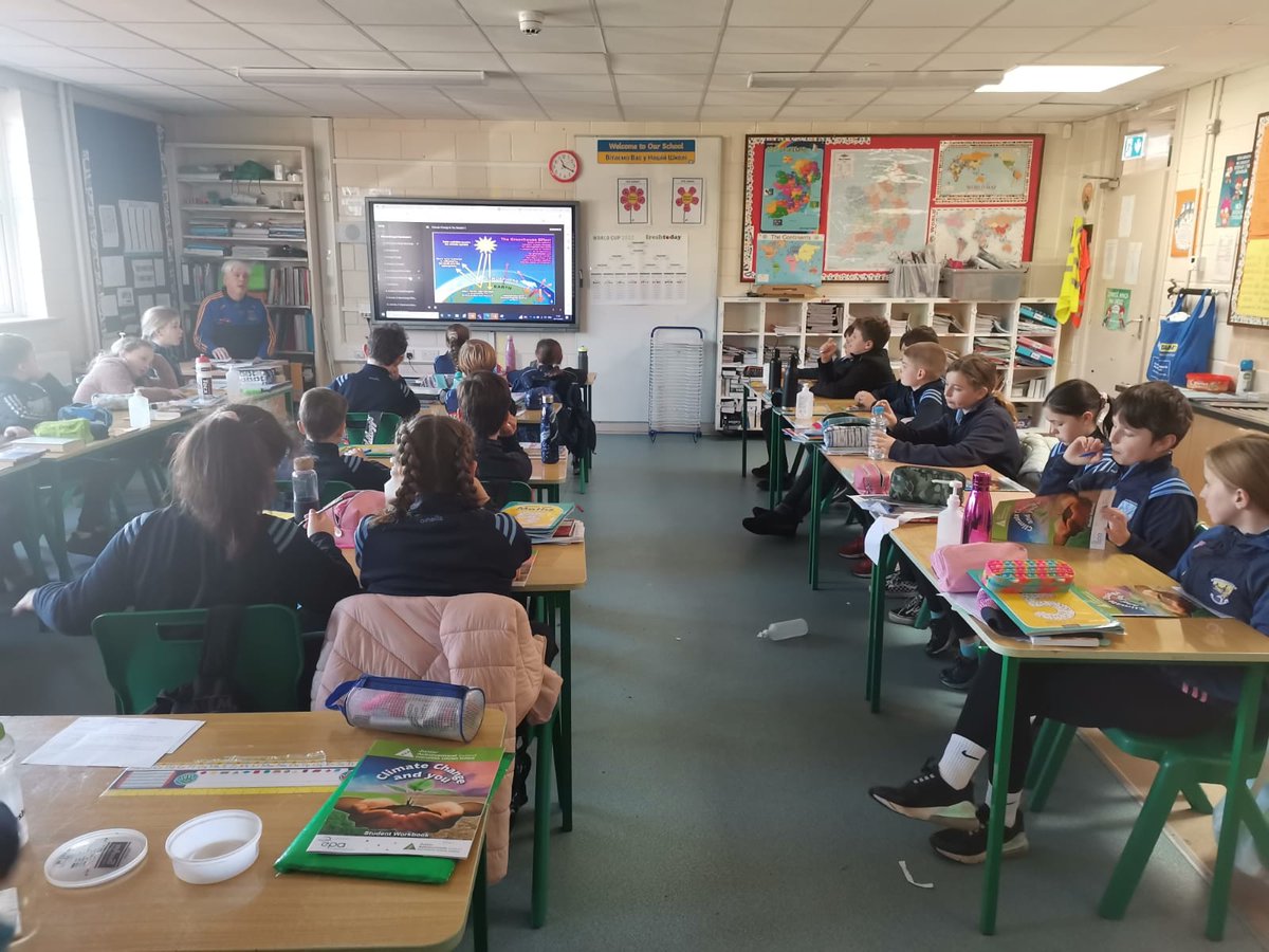 taghmonns's tweet photo. Thank you to George Hussey for his excellent talk on Climate Change. Everyone in Mr.Doran's 4th/5th class really enjoyed it https://t.co/lpTfRr6pmK