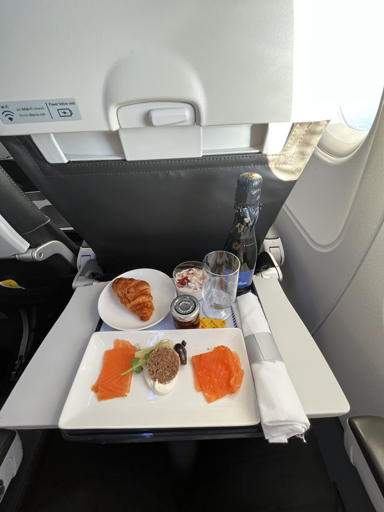 rob-on-twitter-a-lovely-flight-to-nclairport-with-british-airways