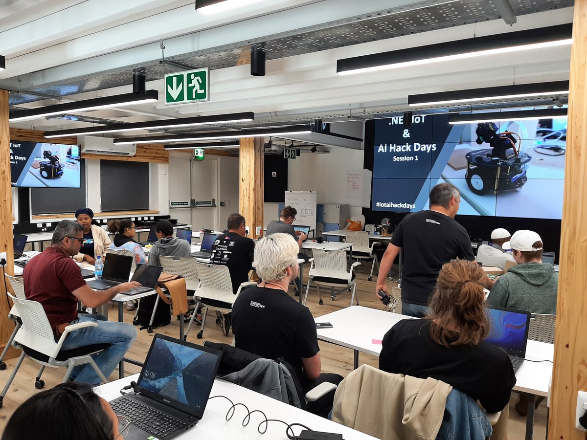 SharePointRoots's tweet photo. Kicking off .NET IoT and Hack Days - Session 1.
#iotaihackdays @cptmsdug @jhbmsdug @dbnmsdug https://t.co/NfGWmJs5fK