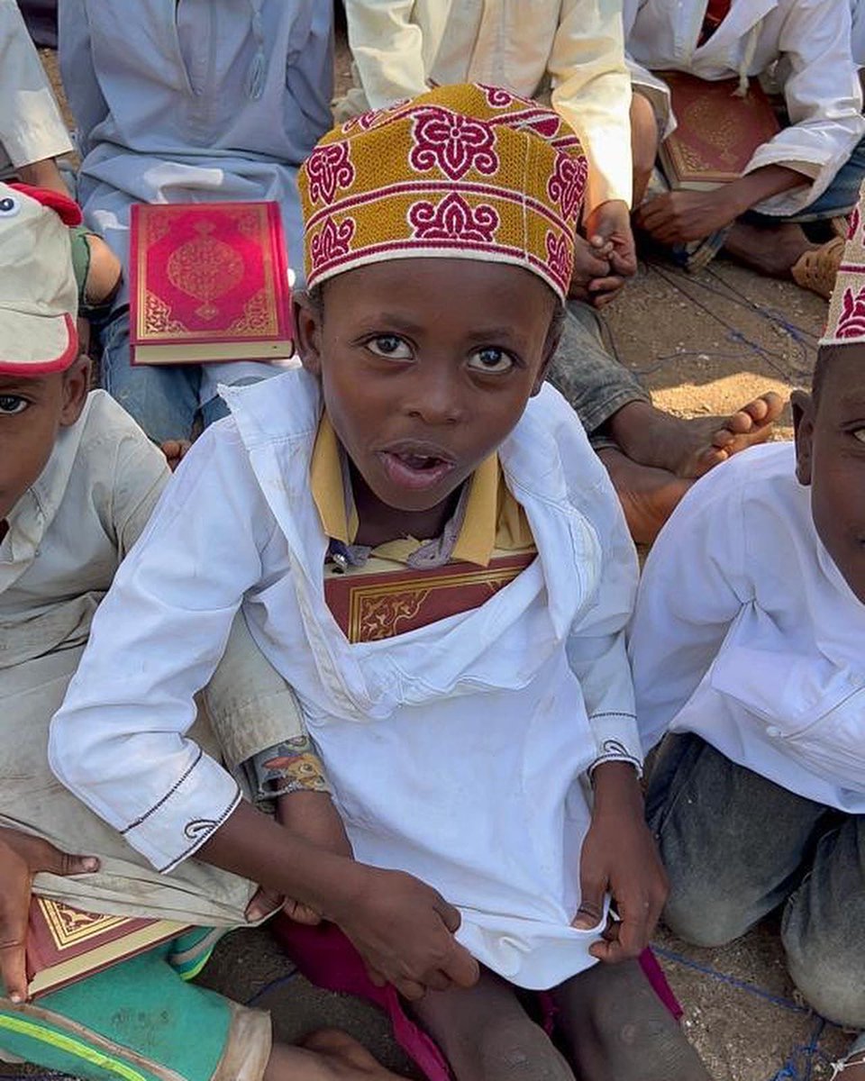 Tanzanya programımızı çok şükür nihayete erdirdik.
📍Kur’an-ı Kerim hediyeleri
📍Kurban kesimleri
📍Zekat ve infak dağıtımları
Gerçekleştirilmiştir. 
Tüm bağışçılarımıza, yardım ulaştırabildiğimiz bölge insanları adına şükranlarımızı sunuyoruz.