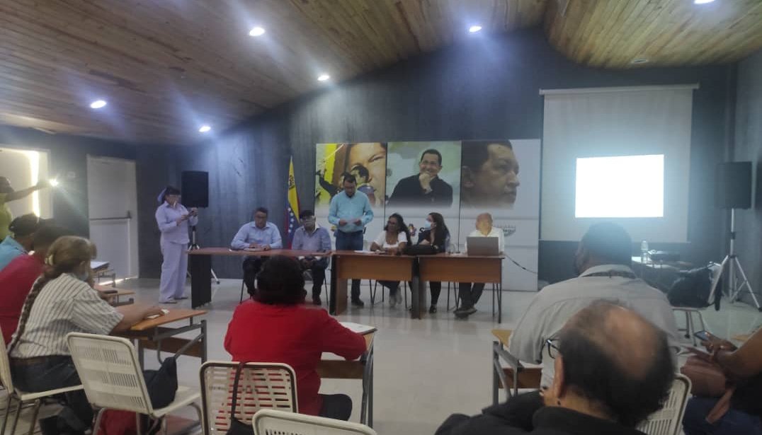 CeguMonagas's tweet photo. Reunión Especial del @CEGUMONAGAS #ORIENTAL con Agenda-Amplia, donde se coordina con la jefa del Sistema Nacional de Ingreso #OPSU, rendición de los asignados Opsu en las universidades. #CONTROLYSEGUIMIENTO
@mppeduniv @TibisayLucena8 @ildemaroga1 @arbolve @ErnestoLunaPsuv https://t.co/Sq1rhYscIQ