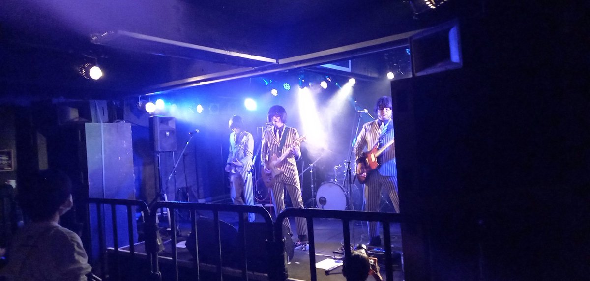 chuyaonline's tweet photo. CROSSOVER vol.3 2日目

＼17:30／ 

📷THE GOGGLES

#ゴーグルズ
#チューヤ20周年
#CROSSOVER_Vol3 https://t.co/D3Wz4iGLcD