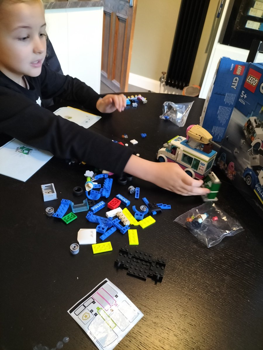 Nothing like hitting the Lego as soon as you get up! She's been at this for the last couple of hours 🚓👮 #LegoCity #CrookIce #CrookCream <a href="/LEGO_Group/">LEGO</a> #BirthdayGirl #BirthdayWeekend