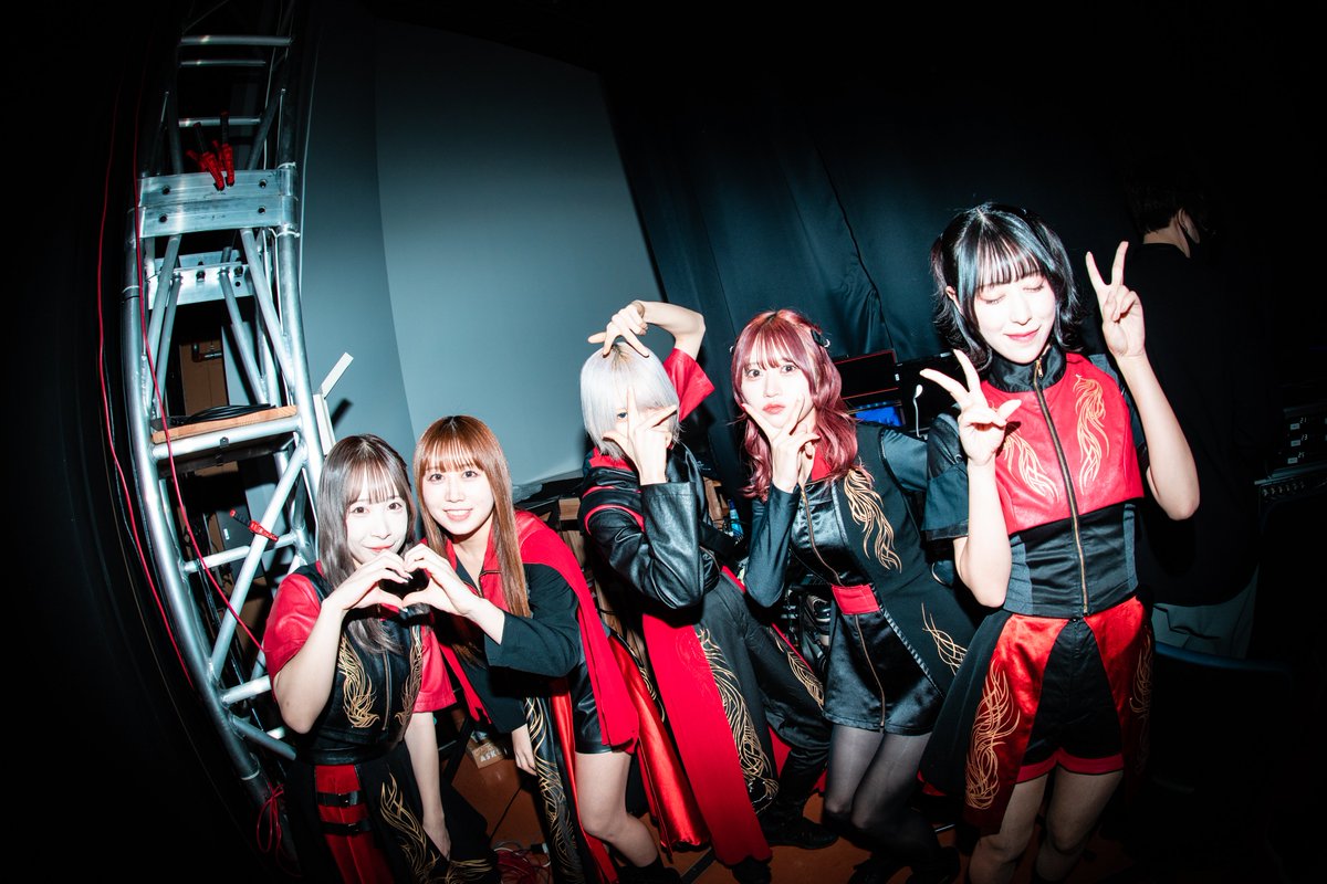 お待たせいたしました - Search / X