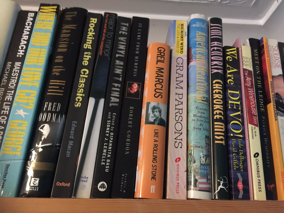 100Covers's tweet photo. Just a shelfie #RockBooks https://t.co/CCzrM0DIq7