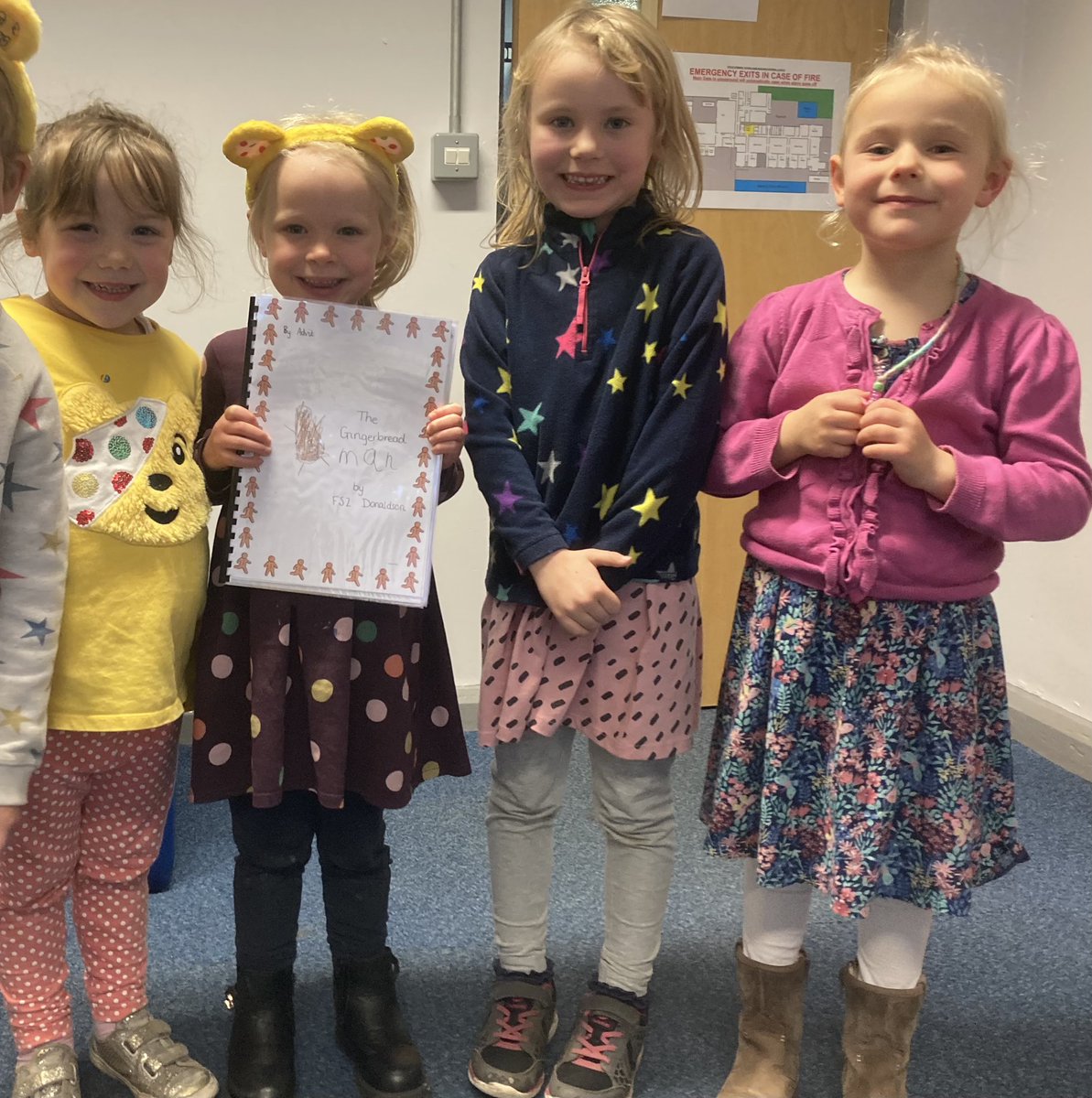 TotleyPrimary's tweet photo. Our FS2D children are so proud of their whole class retelling of the Gingerbread Man. Their work has been made into this fabulous book which they will be able to revisit in the #readingcorner 😊 https://t.co/RCmN0PDU1E