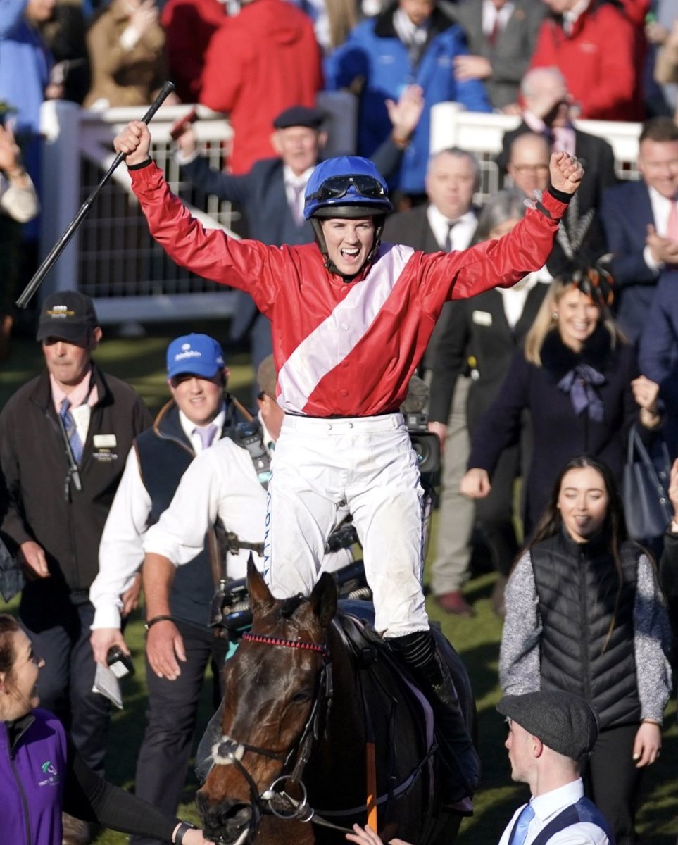 💷 If A PLUS TARD Wins at HAYDOCK for RACHAEL BLACKMORE today I'll give £50 CASH to one of you Lucky People! 🚀🚀

To Enter: 👇

1️⃣ RT this Tweet 
2️⃣ Follow <a href="/racingblogger/">Stephen R Power</a> 

📸 instagram.com/racingblogger

#Ascot #Win #Bet #WorldCup 🏅