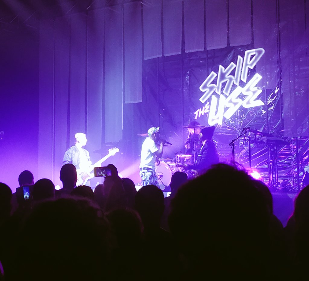 StephaneLastere's tweet photo. #Culture #Musique
Chaude ambiance, nombreux échanges avec le public, spectacle vivant et vivifiant @MatBastard et @skiptheuse_off en concert à @LaPalene16 #Rouillac #Charente le 18/11/2022 https://t.co/XwCa4KjIjQ