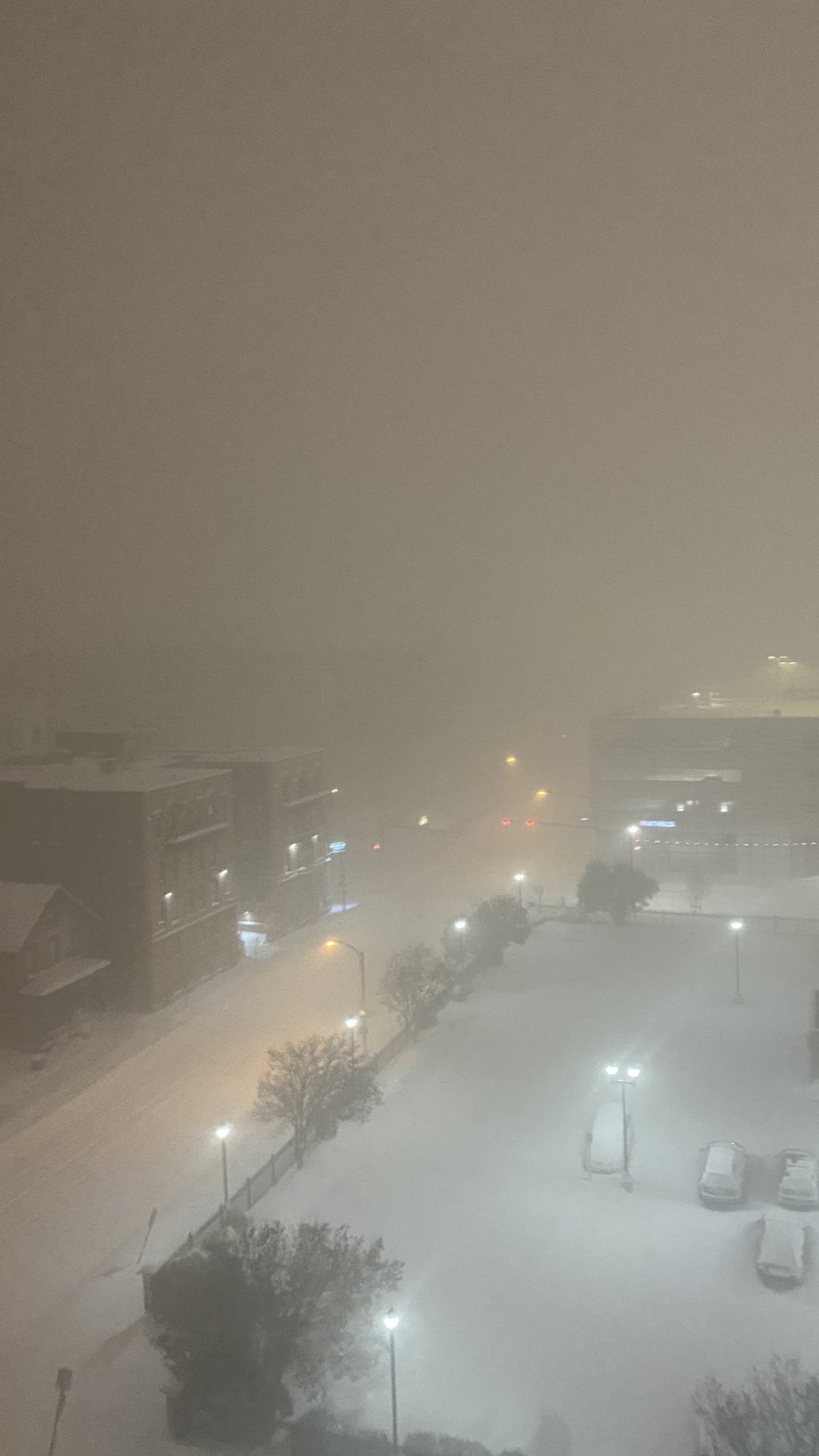 Patrick Hammer on Twitter "Heavy snow is now hitting Buffalo with