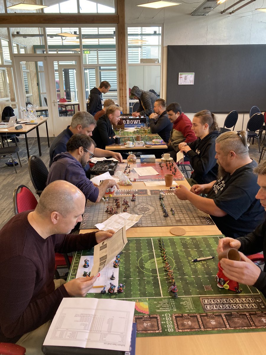 That’s it ! Ramstel Cup is starting. First round: Amersfoort vs Utrecht and Arnhem vs Leiden!