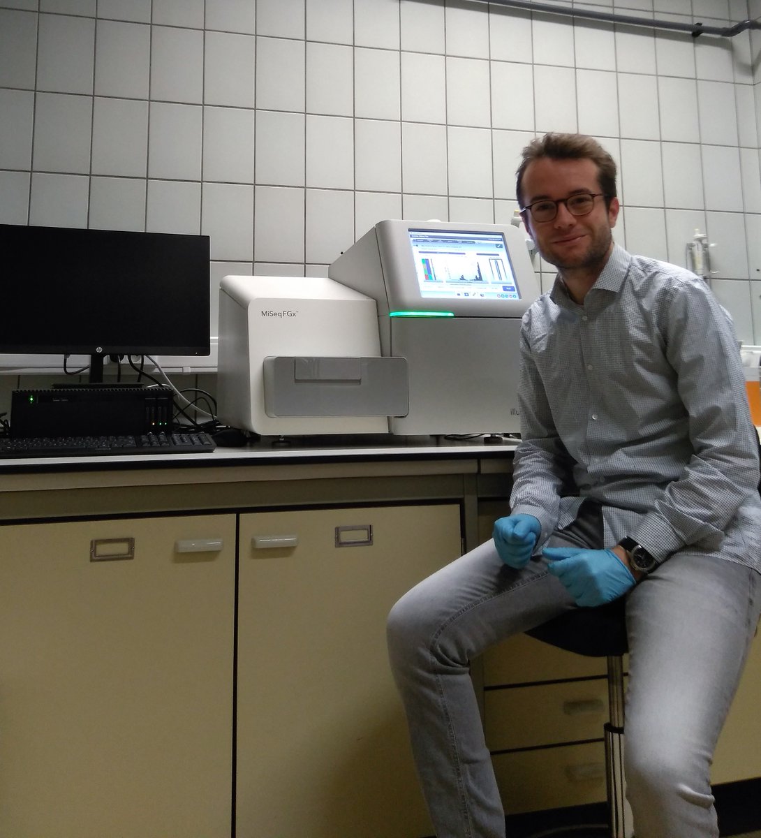 Some weeks have it all.
Performing <a href="/nanopore/">Oxford Nanopore</a> PromethION adaptive sampling DNA sequencing for pharmacogenetics and <a href="/illumina/">Illumina</a> #smartseq3xpress RNA sequencing for my single cell transcriptomics project <a href="/nxtgnt/">nxtgnt</a> sequencing core.  #grateful