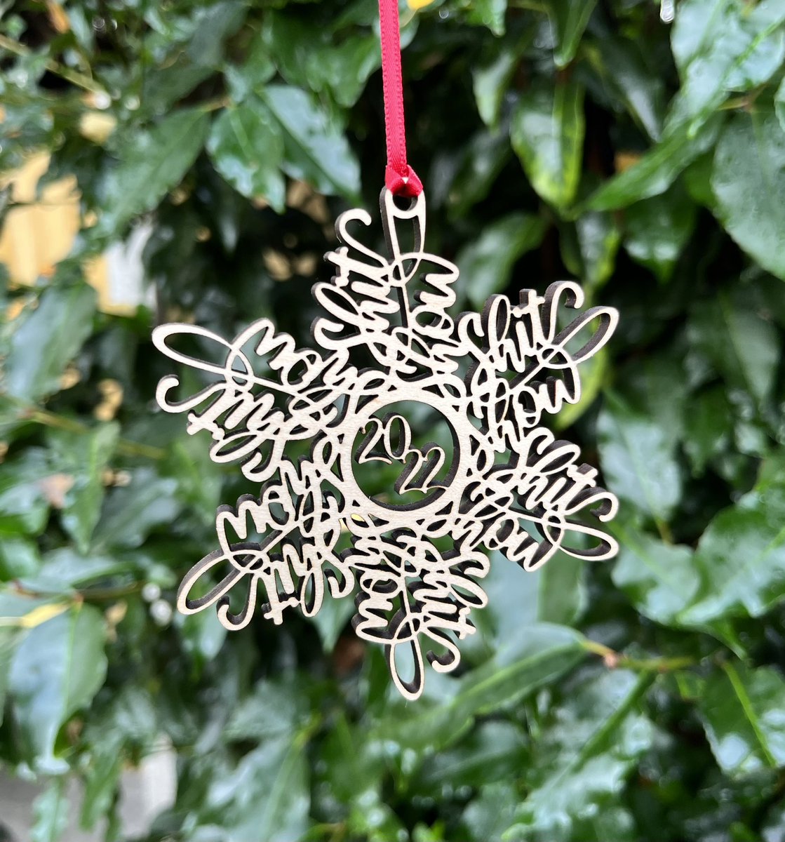 PrettyFlamingoD's tweet photo. @KathyBurke Hi there! We laser cut beautiful and personalised gifts in our home office. Among which are my fabulous “shit show flakes” perfect for the Christmas tree from our shit show year! https://t.co/gHOR0OL136 https://t.co/UPS3gkW7xV