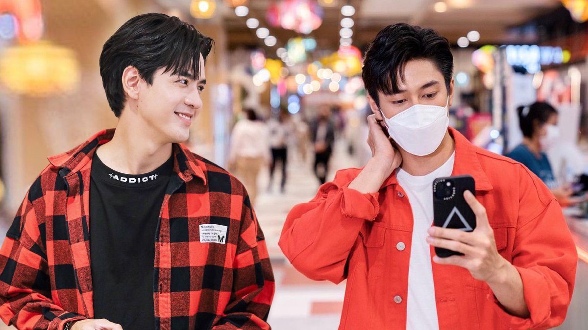 Chinese fans want  to the scene like this, five boys of one31 go to a variety show together, and they together watch the Film and Jam reaction of EP13. Attention! The point is five boys watch the Film and Jam reaction of EP13.
#jamfilm
<a href="/film_tnp20/">🎞️ FILM 🎞️</a> 
<a href="/RachataJam/">Jam Rachata</a>
<a href="/onehdthailand/">one31thailand</a>