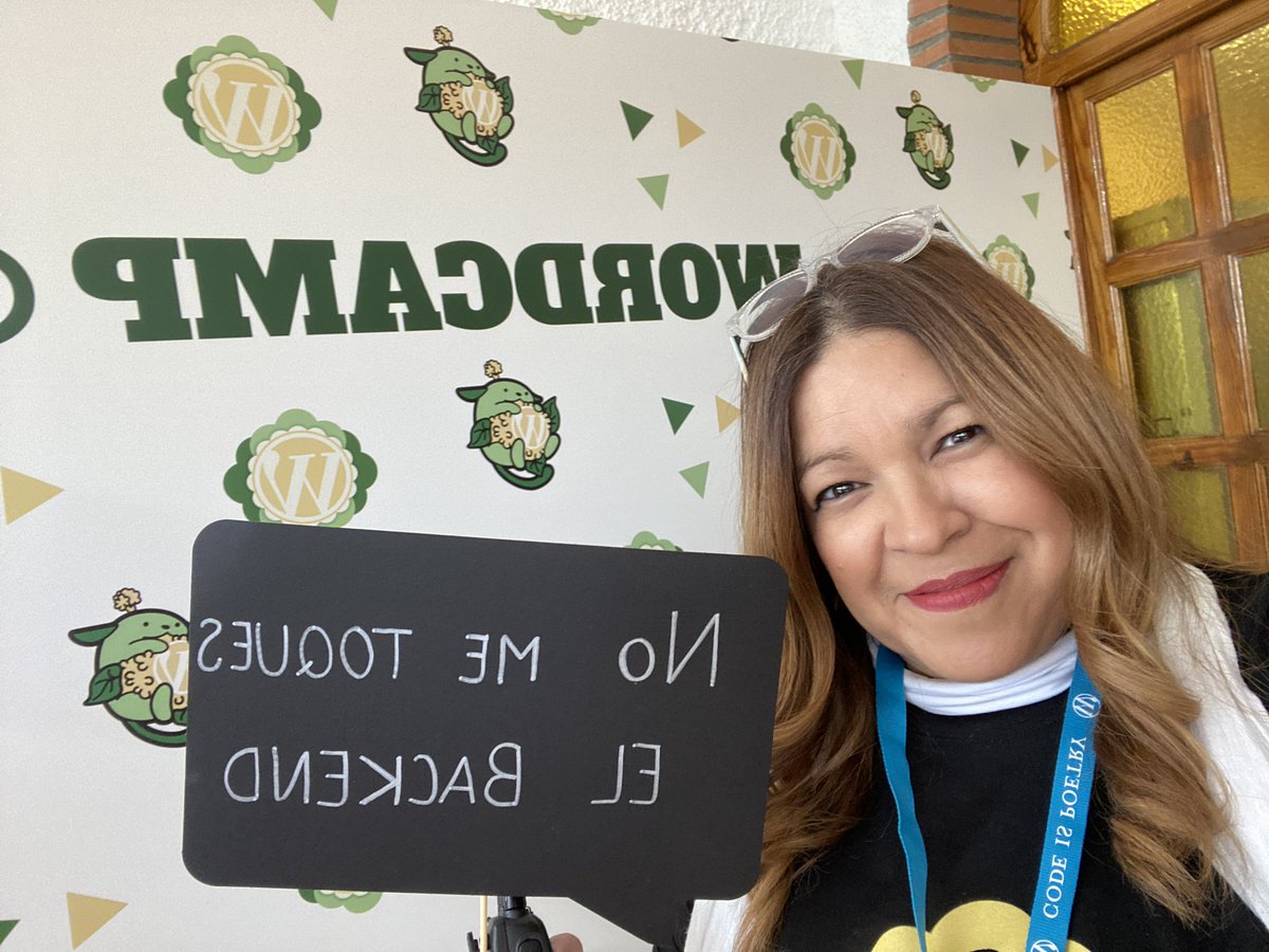 ClaudiaMarcanoC's tweet photo. Estoy súper feliz, mi primera #WordCamp, en mi pueblo #Griñón y además como organizadora 🥳🥳🥳🥳 #WCGriñón #WordPress @WPGrinon https://t.co/3dzb8Qv9DM