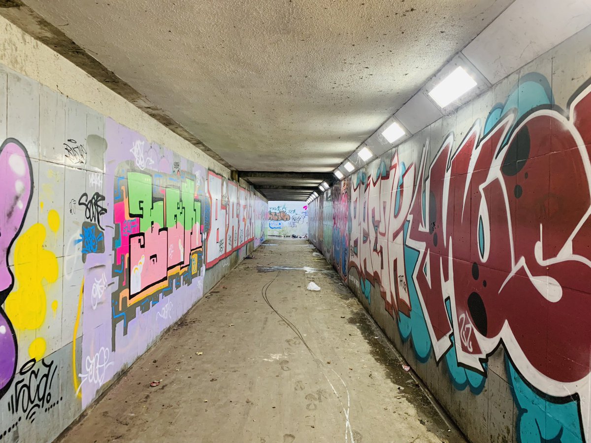 Morning run on this very murky day, the graffiti in this underpass is really good (bar the utterly pointless ‘Adolf Hitler graffiti) #urbanrun #run #saturday #graffiti