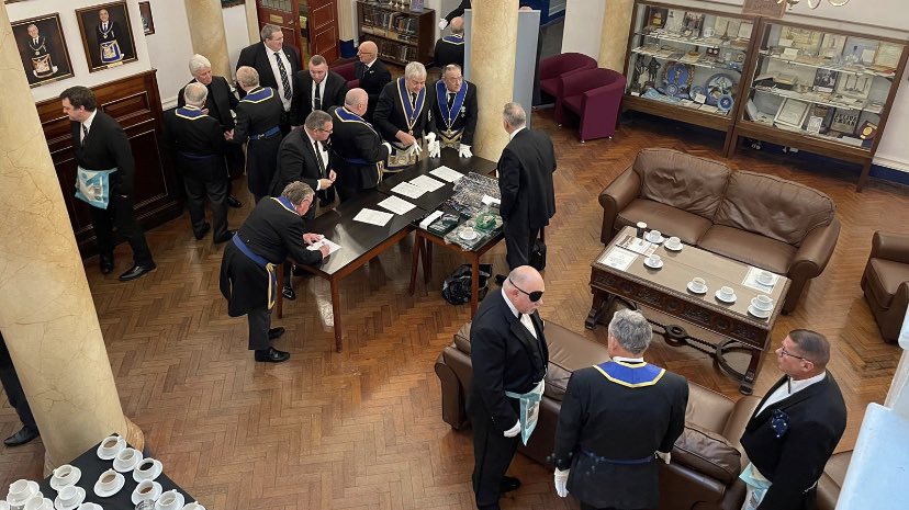 SouthWalesMason's tweet photo. Today heralds a momentous occasion for the Province of South Wales.
The formation of a new Lodge is undoubtedly a spectacular event.
brethren from all quarters of the Province arriving in the Capital City to witness this historic occasion @CardiffMasonic 
More to follow : https://t.co/wcZhtDGacY