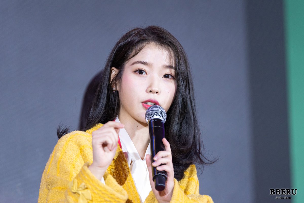 UAENA_BBERU's tweet photo. 191215 tvn즐거움전 아이유 직찍(17)

#아이유 #이지은 #IU https://t.co/LFHXYtQ97h