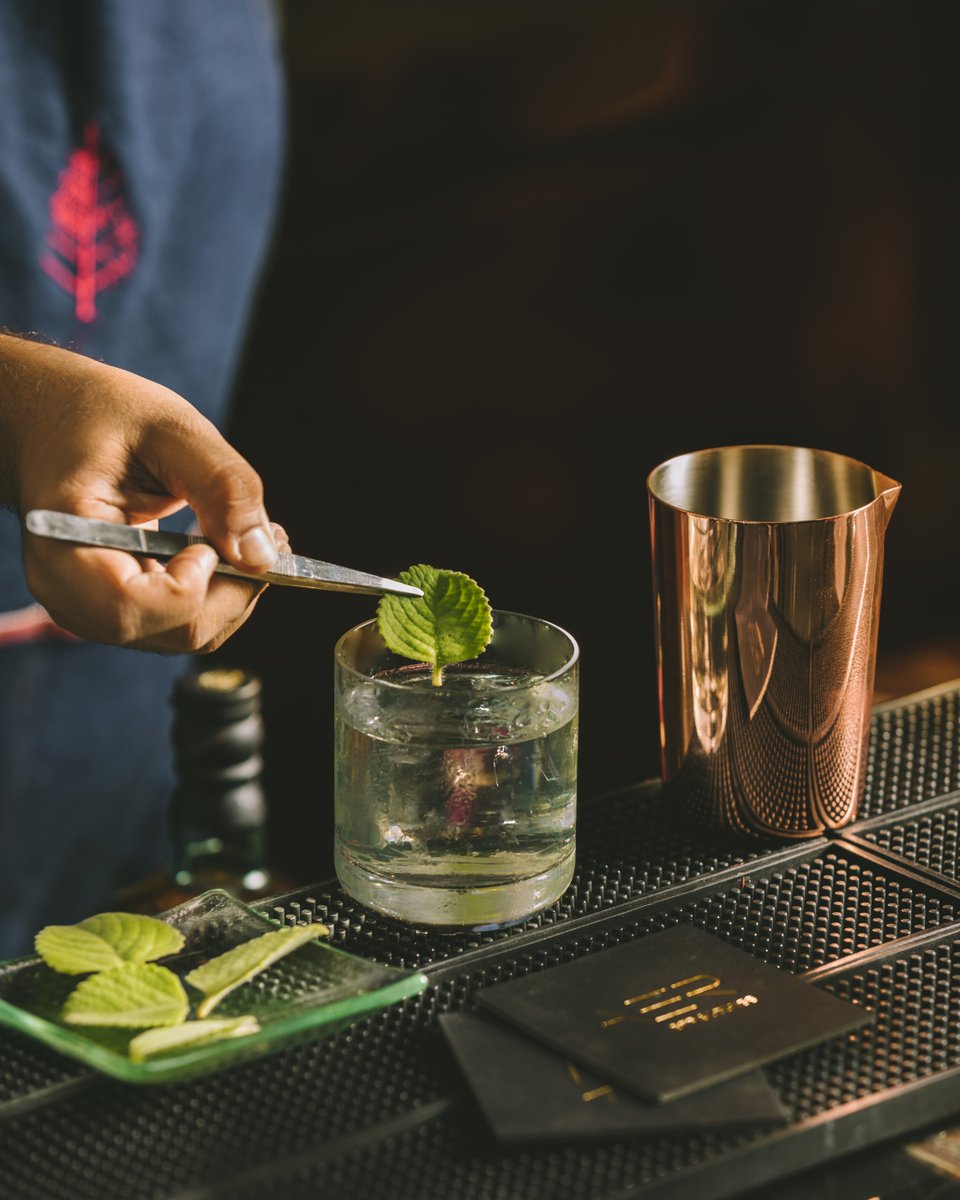 Have you made reservations for this weekend's festivities, yet? Head to San:Qi and let us pour you a refreshing drink to celebrate the end of this week. ​ #FSMumbai ​#Cocktails