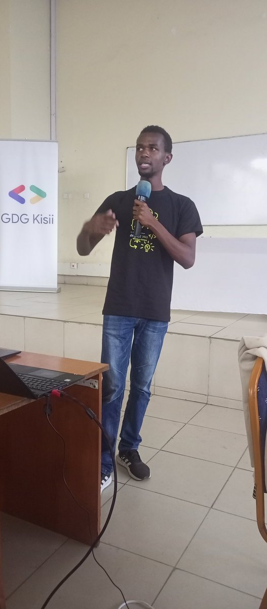 KiruiBriann's tweet photo. Learning more of game development from the guy who beats people for money.
#Devfest2022
#DevfestWesternKenya, #DevfestWesternKe
#TwendeDevfest
#TupataneDevfest
#CodeToMarine
@gdg_kisumu @GDG_Kisii @gdsc_maseno @johnwilliammuga @JohnKam92942916 @odipo_monicah @M_witaMike https://t.co/wBHQX94fZr