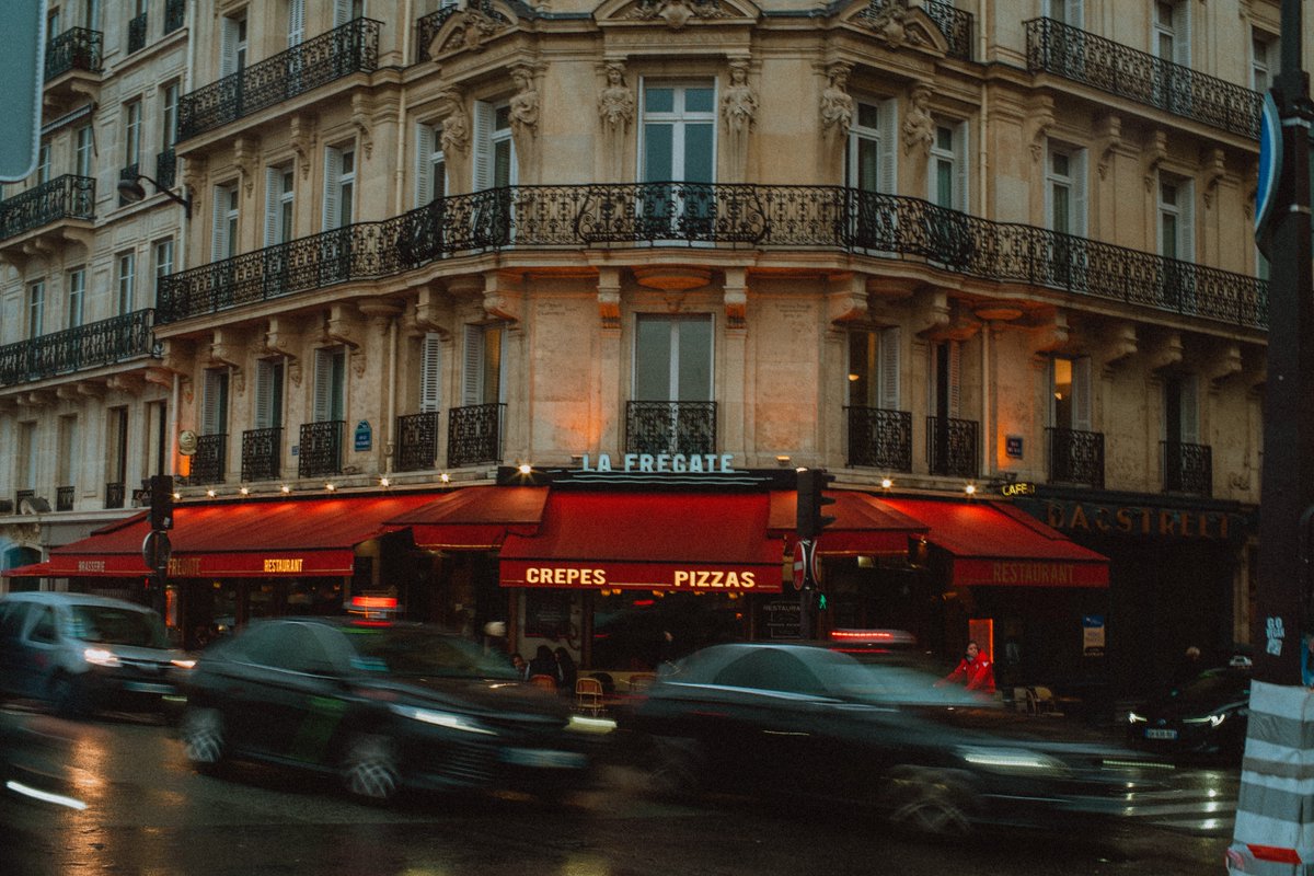 josiahfarrow's tweet photo. a day in paris https://t.co/F2IL7pIdih