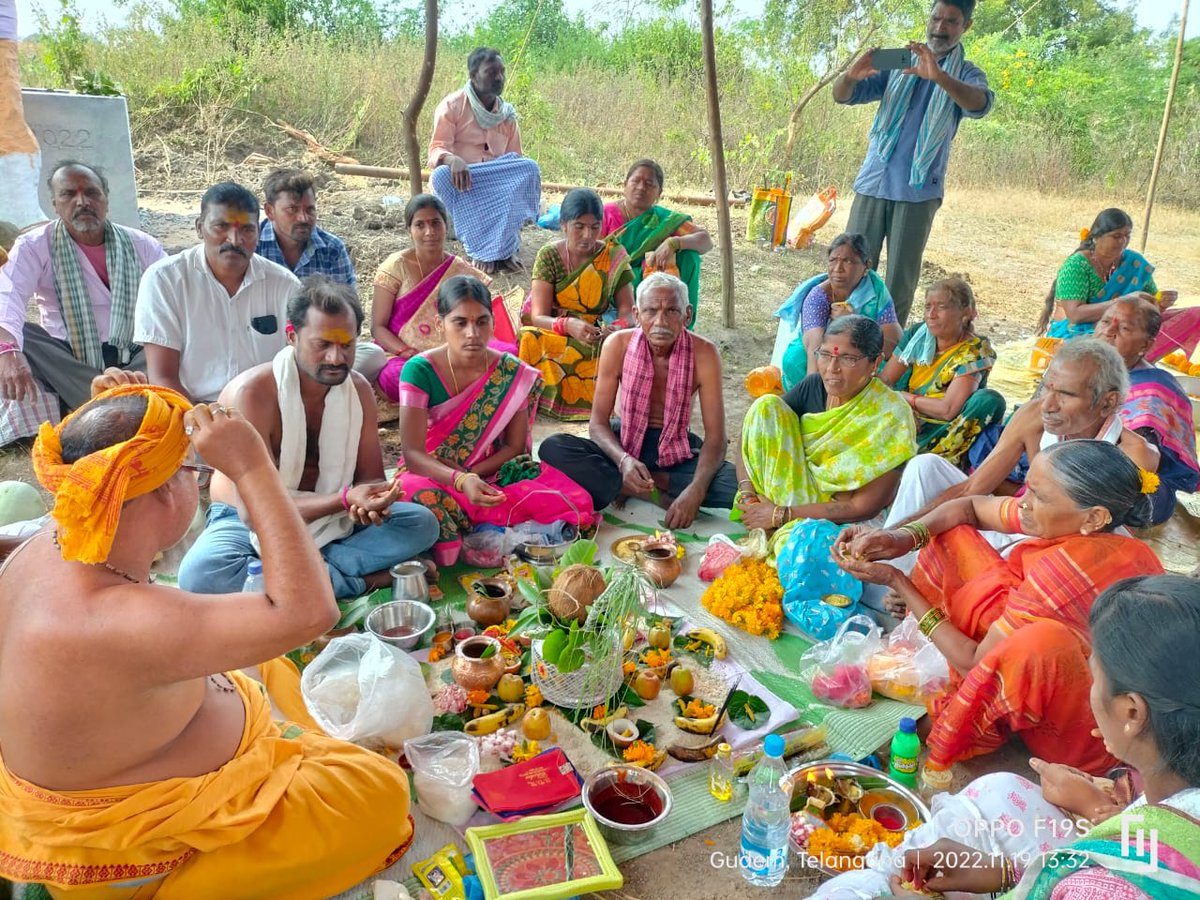 GudemVillage's tweet image. ఈ రోజు మన గూడెం గ్రామంలో నాగ దేవత విగ్రహ ప్రతిష్టాపన #GudemVillage #Gudem #GudemGramPachayat #Odela #Peddapalli 
#Nagadhevatha #nagadhevathaVigraham 

#Karimnagar #Telangana #TS #TelanganaGovt #KTR