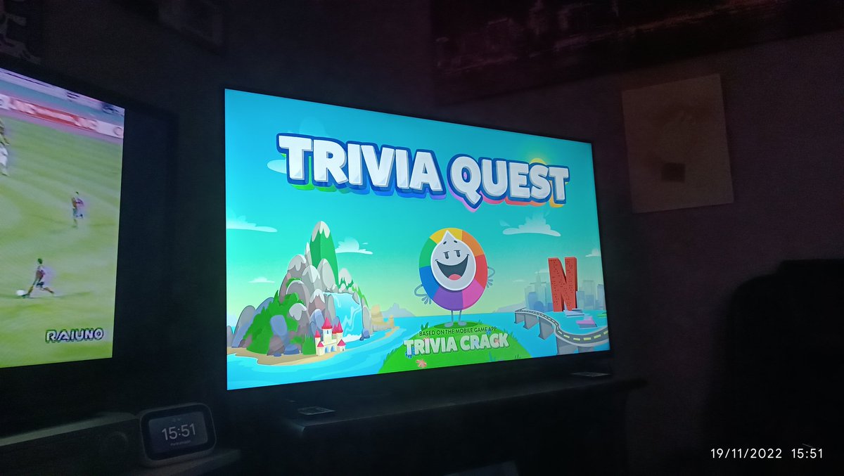 see_lallero's tweet photo. Ma voi l'avete provato? Mi sento molto daytime mattino La7 estate 2001 e non mi dispiace. #Netflix #TriviaQuest https://t.co/ZfPGc8lYmu