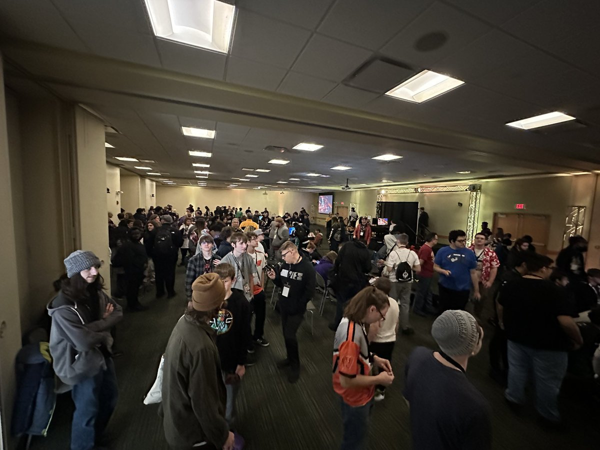 6 Wabash apaches competing <a href="/ManchesterUniv/">Manchester University</a> Spartan Smash. Top 8 get $3,000 per year scholarship to Manchester! Wish us luck! @WHS_Assist_Prin