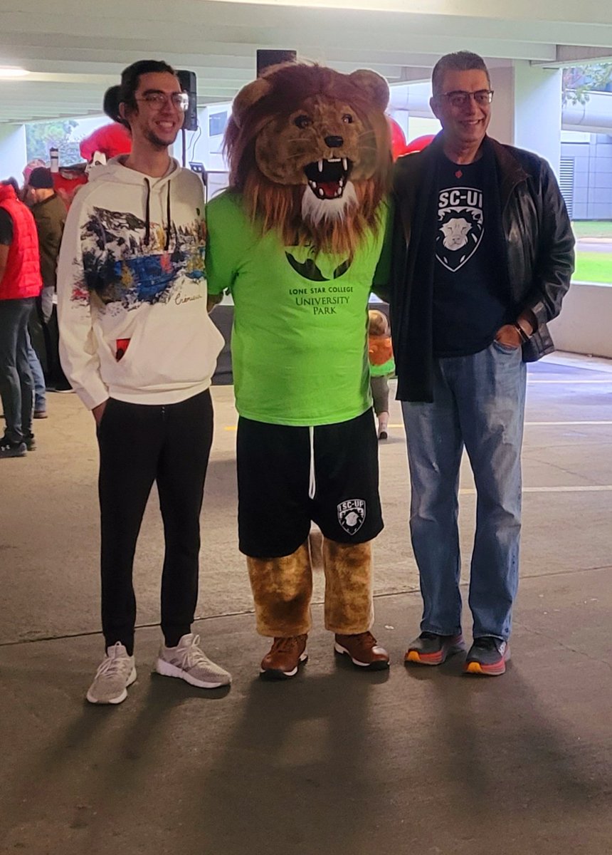 PrezShah's tweet photo. The AHA NWHC Heart Walk @LSC_UP happening now. Join us in supporting heart health! https://t.co/uYyYyWOX9U