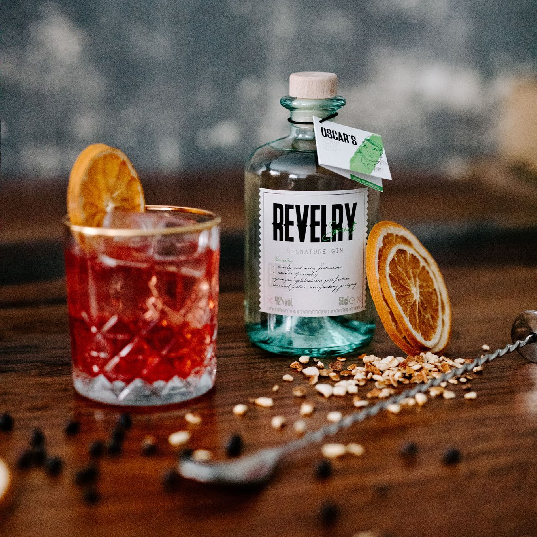 Is it too early for festive cocktails? 🤭