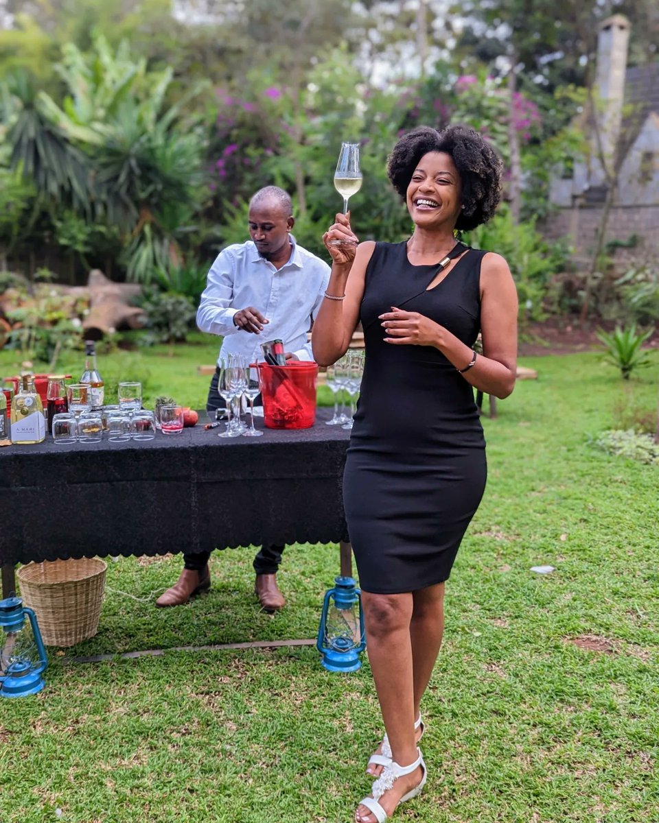 When work feels like play! How I love being a Sommelier! 🍷
#winedinner #sommelier #wineinkenya #wine #winetasting