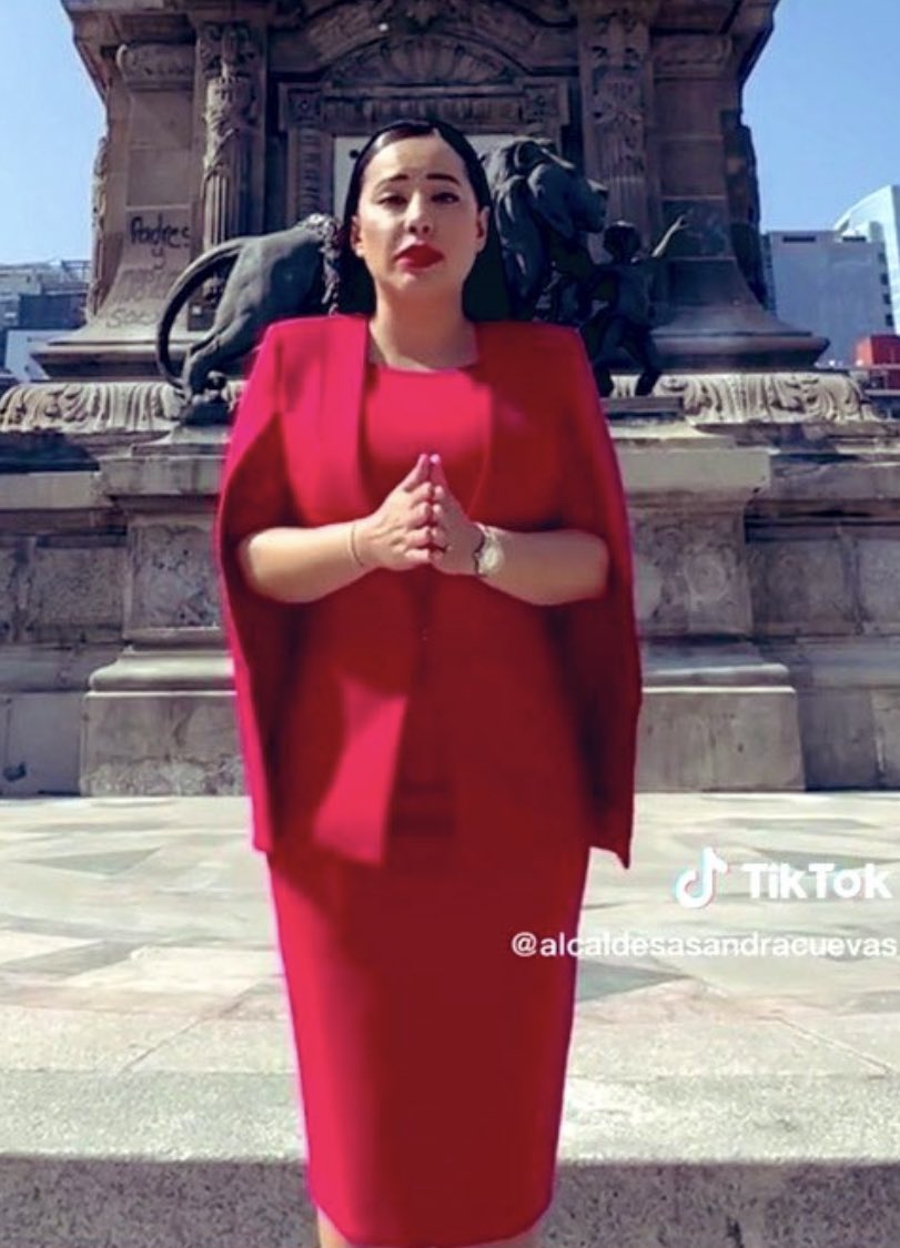 AndrewDLaMancha's tweet photo. Madamas falta Gibran‼️🤭

#LadyMunRa #LadyBuchona https://t.co/LquABisgTp