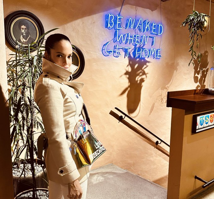 Saturday lunch in one of the best restaurants in town&hellip;.my &ldquo;motto&rdquo; 🔥🖤🔥😈🔥🔥 https://t.co/xNUmaWsUxG<a href="/tag/domina"class="tags"><span>#domina</span></a><a href="/tag/derfemdom"class="tags"><span>#derfemdom</span></a><a href="/tag/ladytess"class="tags"><span>#ladytess</span></a>