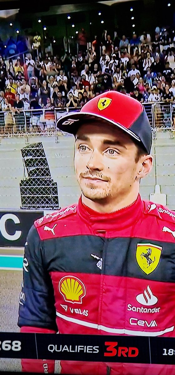 manuechelon's tweet photo. Leclerc si sta lentamente trasformando in Bottas. #f1 #SkyF1 https://t.co/YfXRGgSdO4