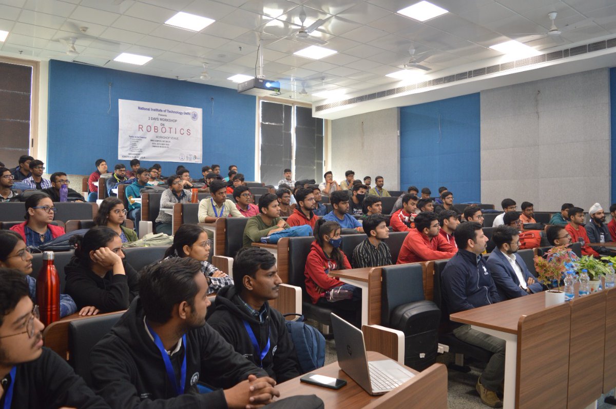 Chandr_Prakash's tweet photo. Glimpse of  Robotic Workshop Day 1 with @NITDofficial Robotic Club @NITPatna1  @peculiarvyakti @_DigitalIndia  #tinkercad #nitdelhi  #roboticworkshop #AssociaionwithNITpatna #CISMRlab #AI #Robotics https://t.co/ETQzuEJnp8