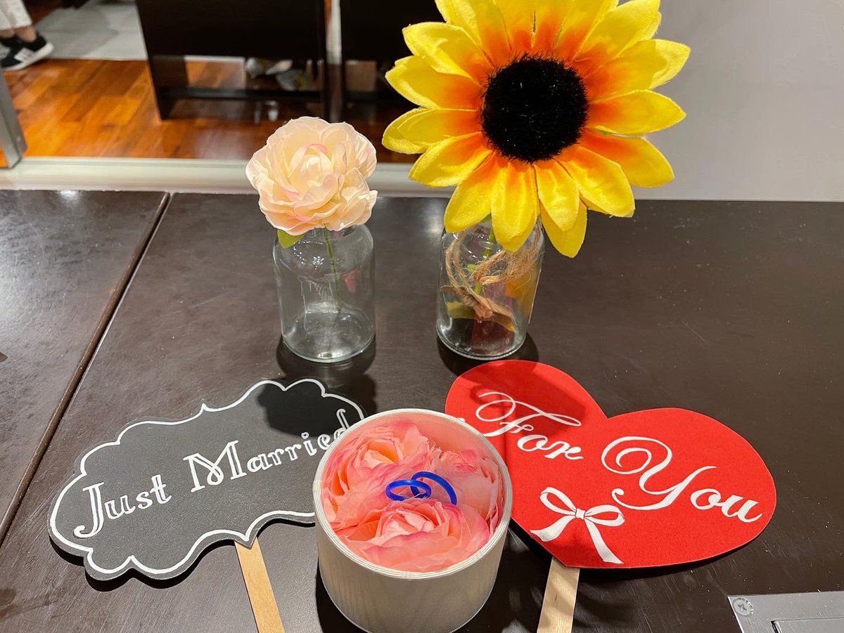 4001hy's tweet photo. 2022.10.19 結婚しました‼️
自分の誕生日が結婚記念日となり、毎年この日は歳を重ねるだけでなく、大切な日になりました☺️
指輪は手作りで作れるところに行きました💍
このアカウントを作成した18歳でAKBヲタクをしてた頃から遡り、現在まで関わって下さった全ての方に感謝!!
https://t.co/pXDRBUq1yE https://t.co/lO1sJHQSqa