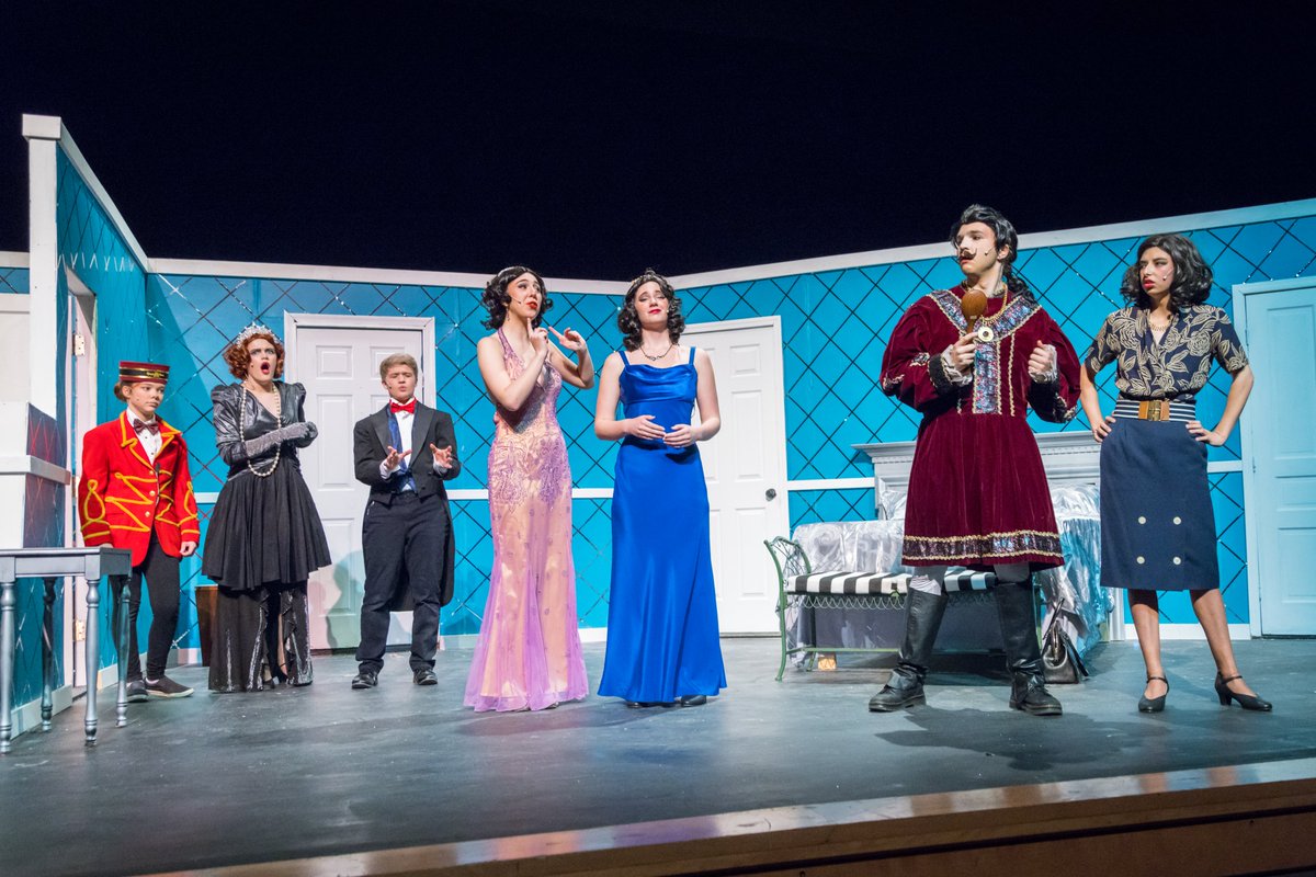MBCDMiller's tweet photo. Photos from the November 11-12, 2022 Wyoming Theatre Arts Department performance of Lend me a Tenor
https://t.co/8tH5XVVx8e https://t.co/70Qs7nnNhD