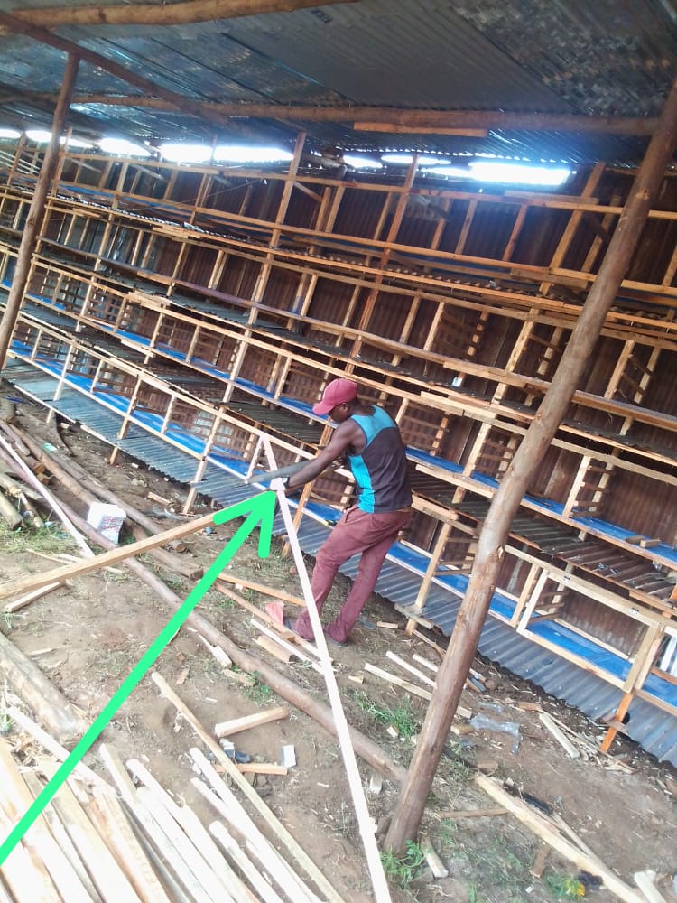 cojeebu's tweet photo. Les représentants de #PAEEJ à @bubanzaprovince apprécient les progrès réalisés par #cojeebu dans l'utilisation des fonds reçus du @PAEEJ_BURUNDI . Ils marchaient vers l'endroit où le vieux pont du lapin était en construction. C'est lors d'une visite effectuée ce 18/11/2022 https://t.co/8ySffAGKYH