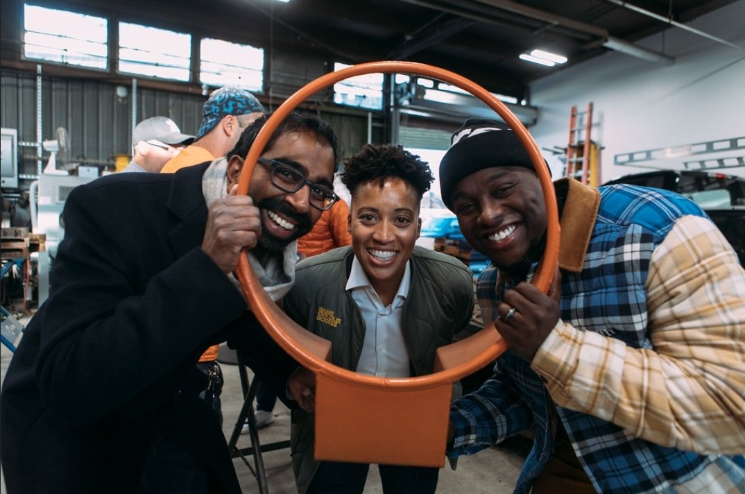 voteshekar's tweet photo. Did you know every single steel rim at each of 1,800 basketball courts in @NYCParks across the 5 boros is made HERE, at this blacksmith shop in Queens??!

An incredible team of 4 blacksmiths expertly makes NYC’s hoops. And one worker who just retired is from #JacksonHeights! https://t.co/cRk5MPjwqb