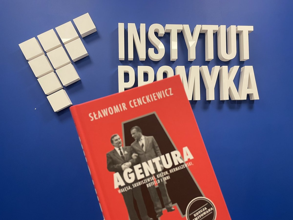 InstytutPromyka's tweet photo. Jeszcze do 16.00 ⌚️ można wziąć udział w konkursie organizowanym przez #InstytutPromyka, w którym do wygrania są książki @Cenckiewicz z autografem autora.

Szczegóły ⬇️
https://t.co/cYuvgz5Fax https://t.co/6gGKbmrQEL