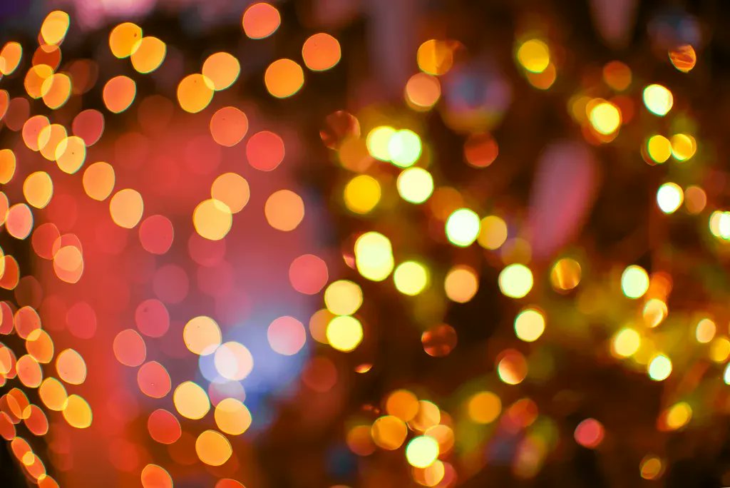 A little bit of Susie, a little bit of Kerri and a little bit of Stacey in your life (along with <a href="/DeborahTurner70/">Deborah Turner Ltd</a> and I - of course) is a mambo no 5 of #womeninenterprise that you have got to see on the 8th December. Book here buff.ly/3zkBRvB